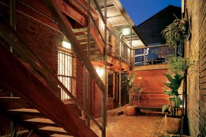 hoxton-hair-courtyard